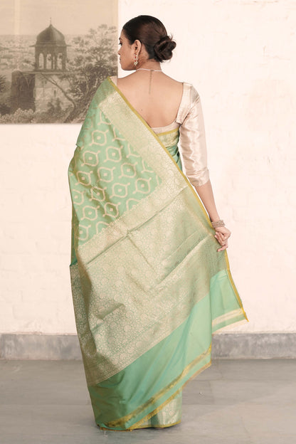 Green Dual Tone Banarasi Silk Saree woven in Necklace Buta all over body and Rich Golden Zari Palla