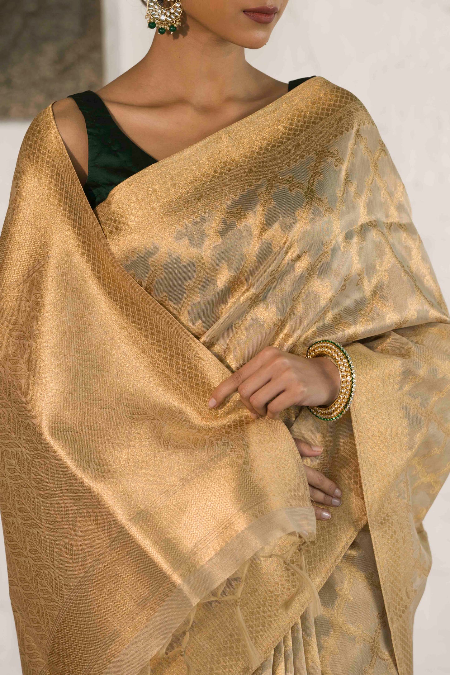 Golden Tissue Saree woven in Self Jacquard pattern with Traditional border and rich palla